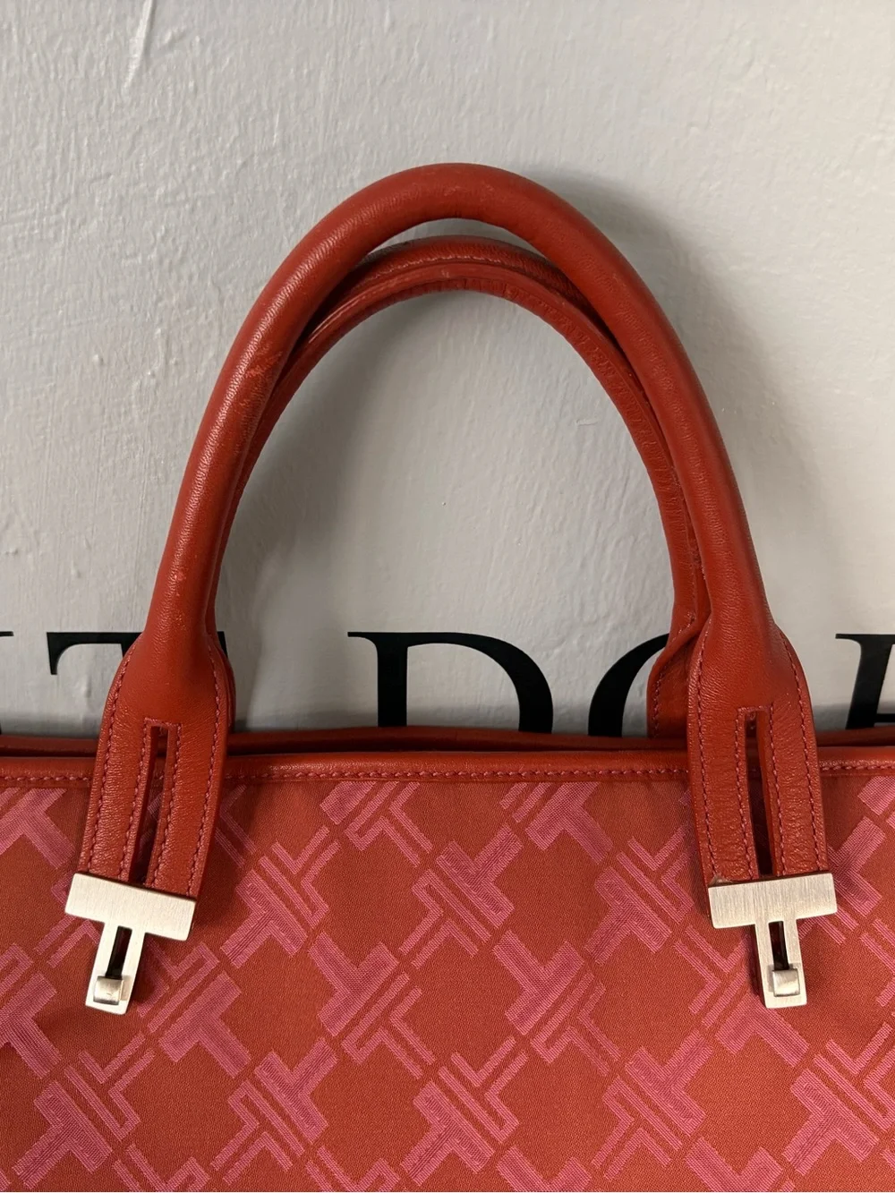 Gorgeous Tumi Signature Collection Large Tote with Leather Trim